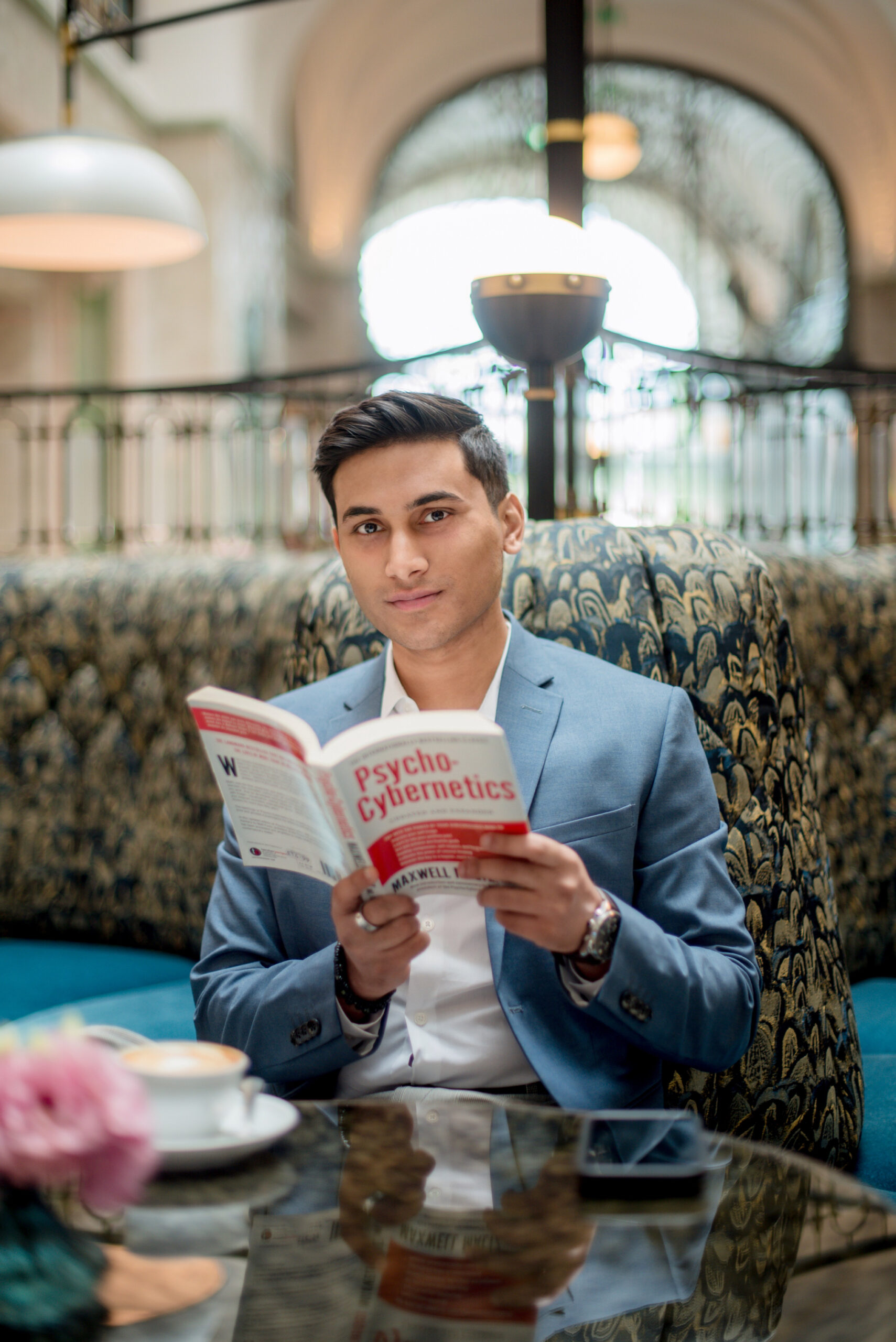 About Me – Farhoon Asim - About Farhoon Asim